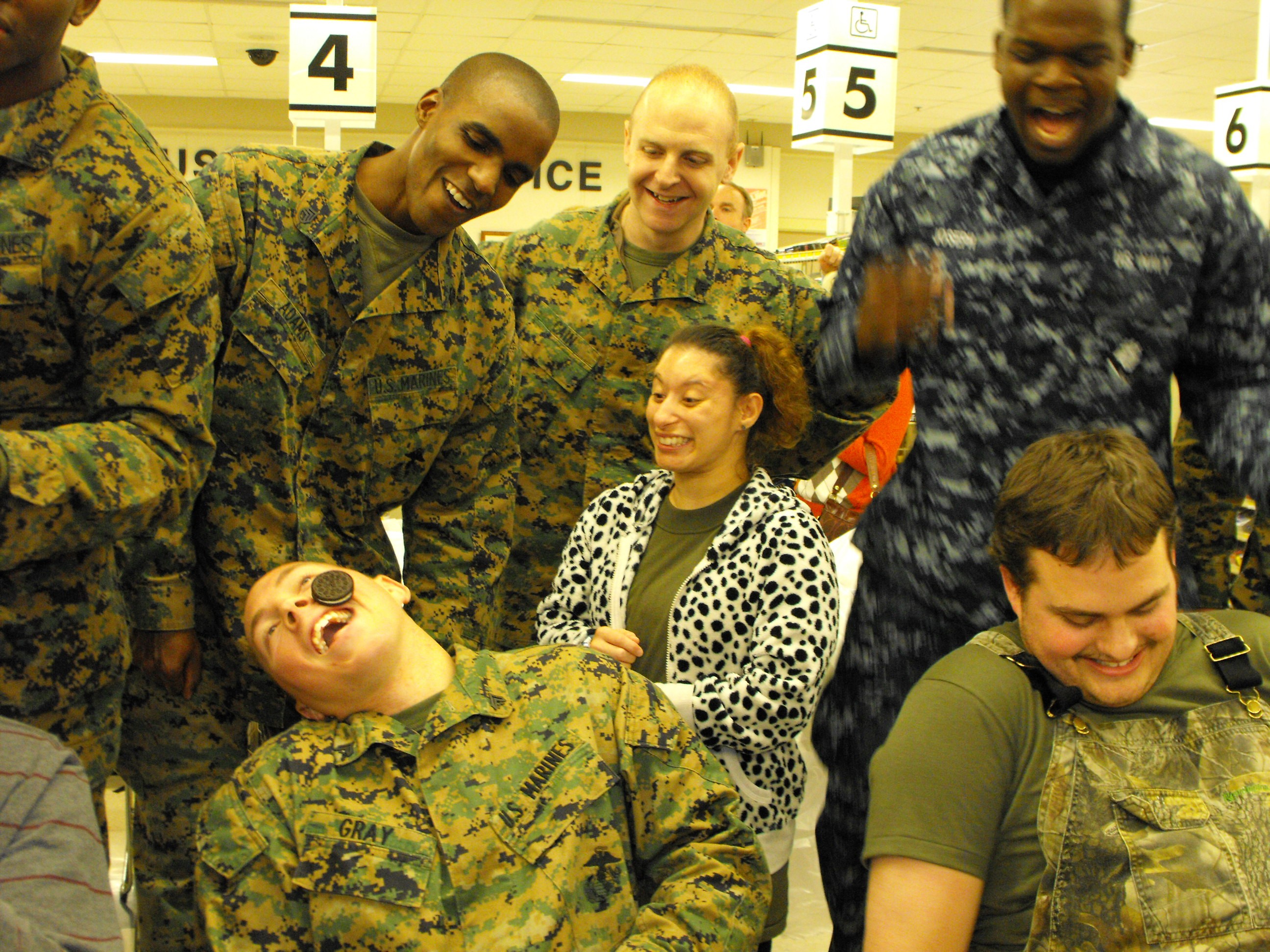 ./2011/Commissary Games/MCAS Cherry Pt Commissary 0035.JPG